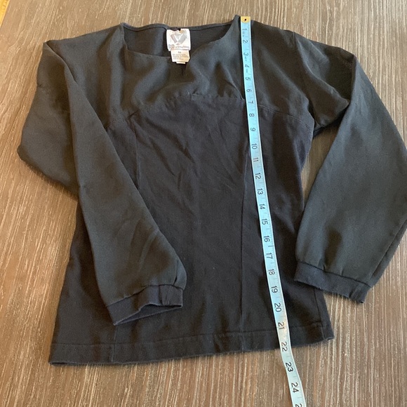 RD International ladies sheer and jersey blouse in size medium. - Picture 7 of 7